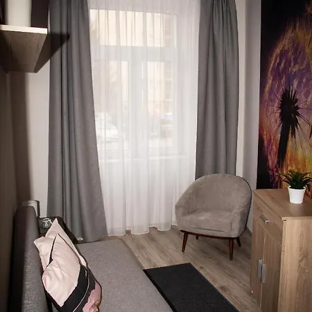 Loli Apartman Miskolc Exterior foto