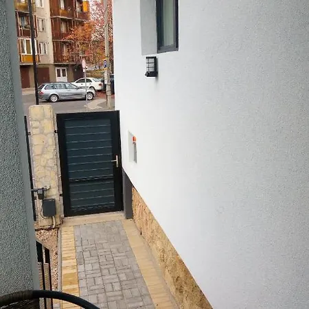 Loli Apartman Miskolc Exterior foto